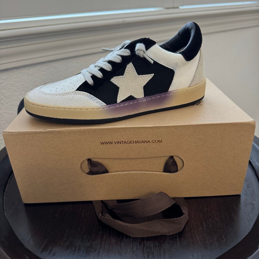 NEW Vintage Havana Gigi Leather Sneakers Tennis Shoes White/Black Star Size 7.5 - Picture 2 of 5